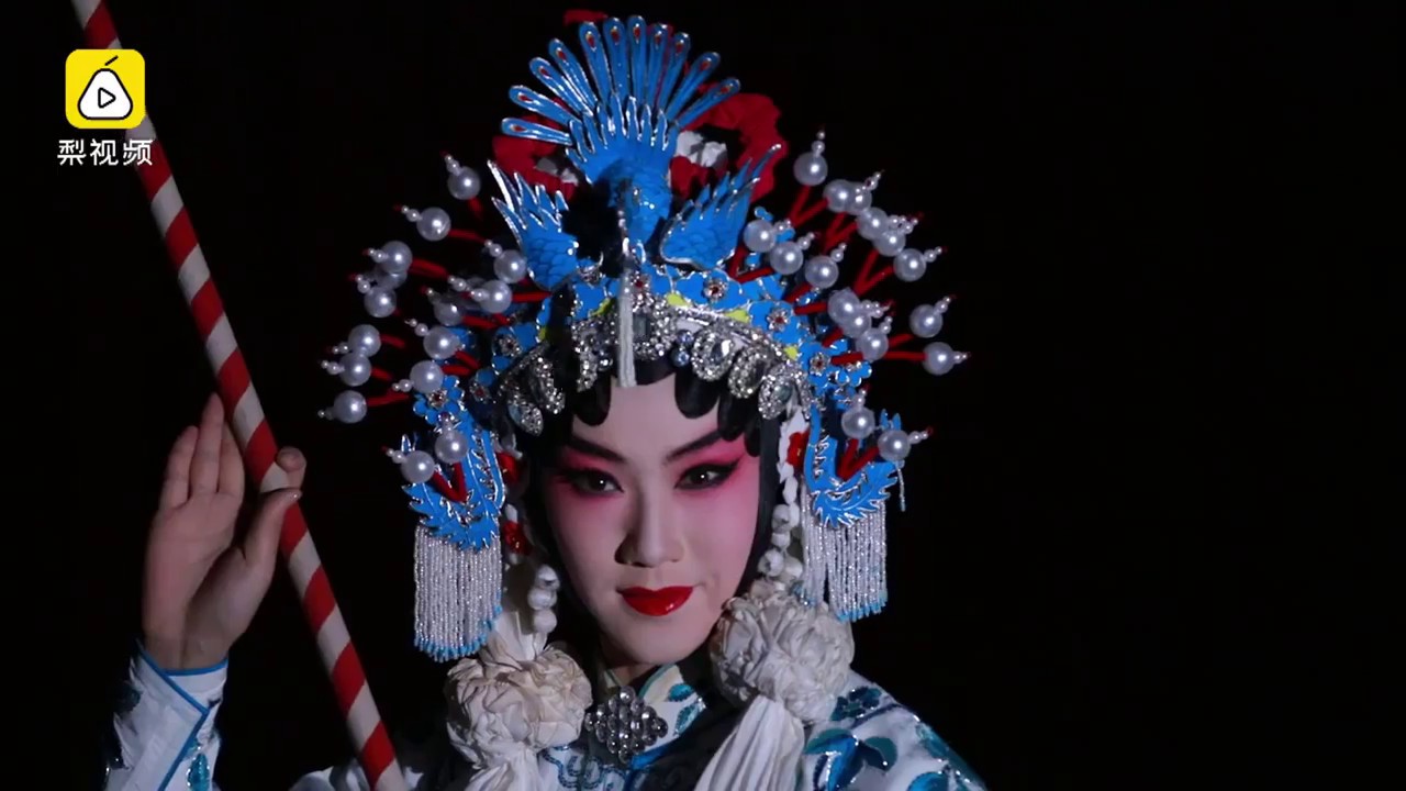 【梨视频独家】武旦人生：台下十年功就会有掌声？