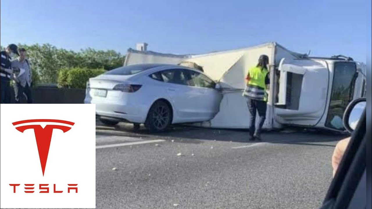 TESLA Crash Compilation 2020 #1