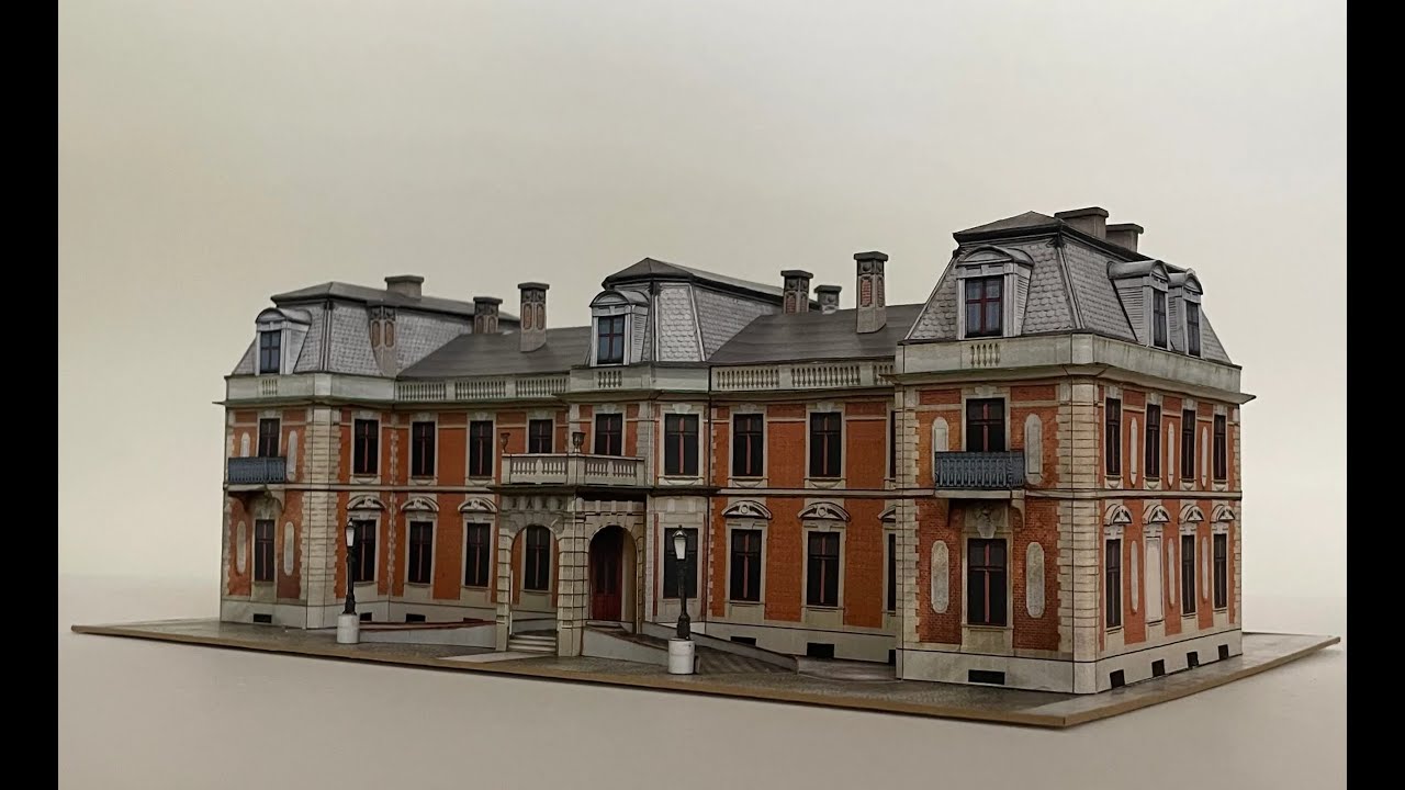 Papierový model Zamoyského palác vo Varšave