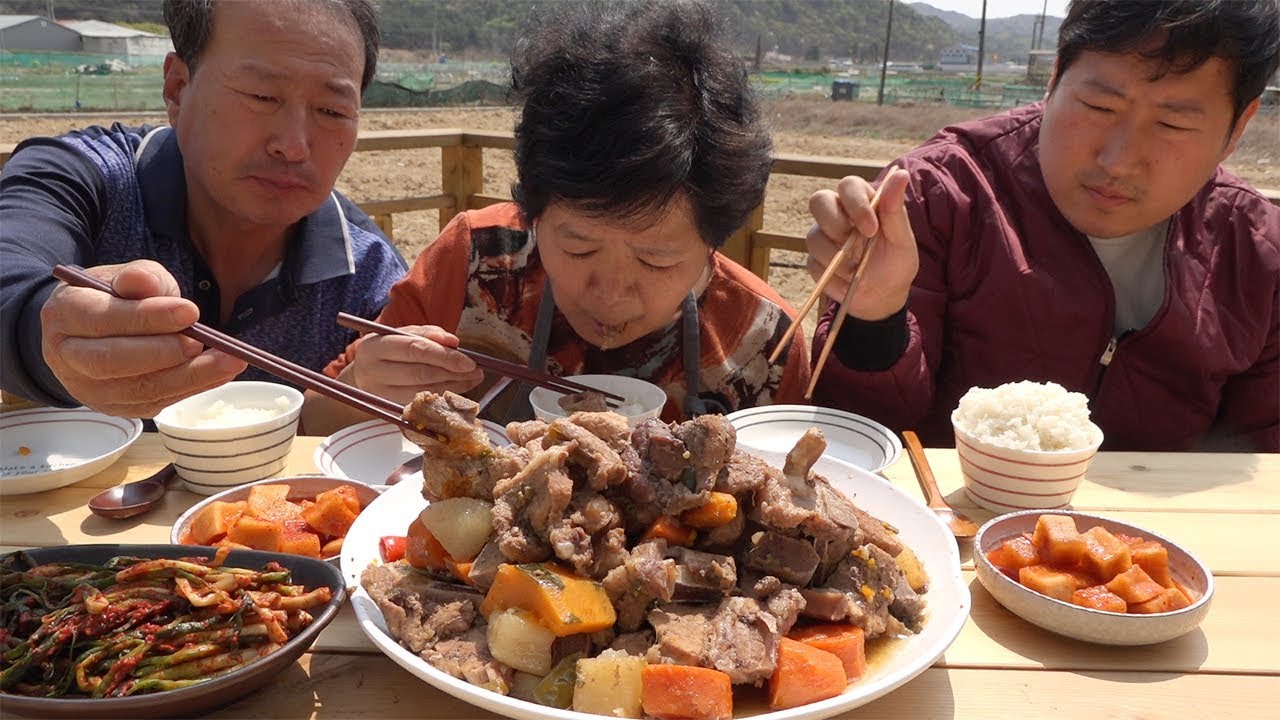 가마솥 한 가득~! [[돼지갈비찜(Braised pork ribs)]] 요리&먹방!! - Mukbang eating show