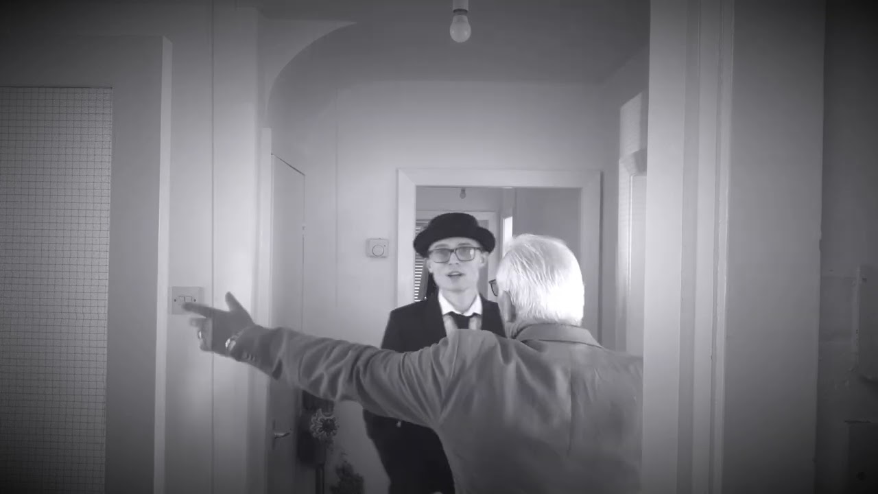 The Funny British Man goes to America