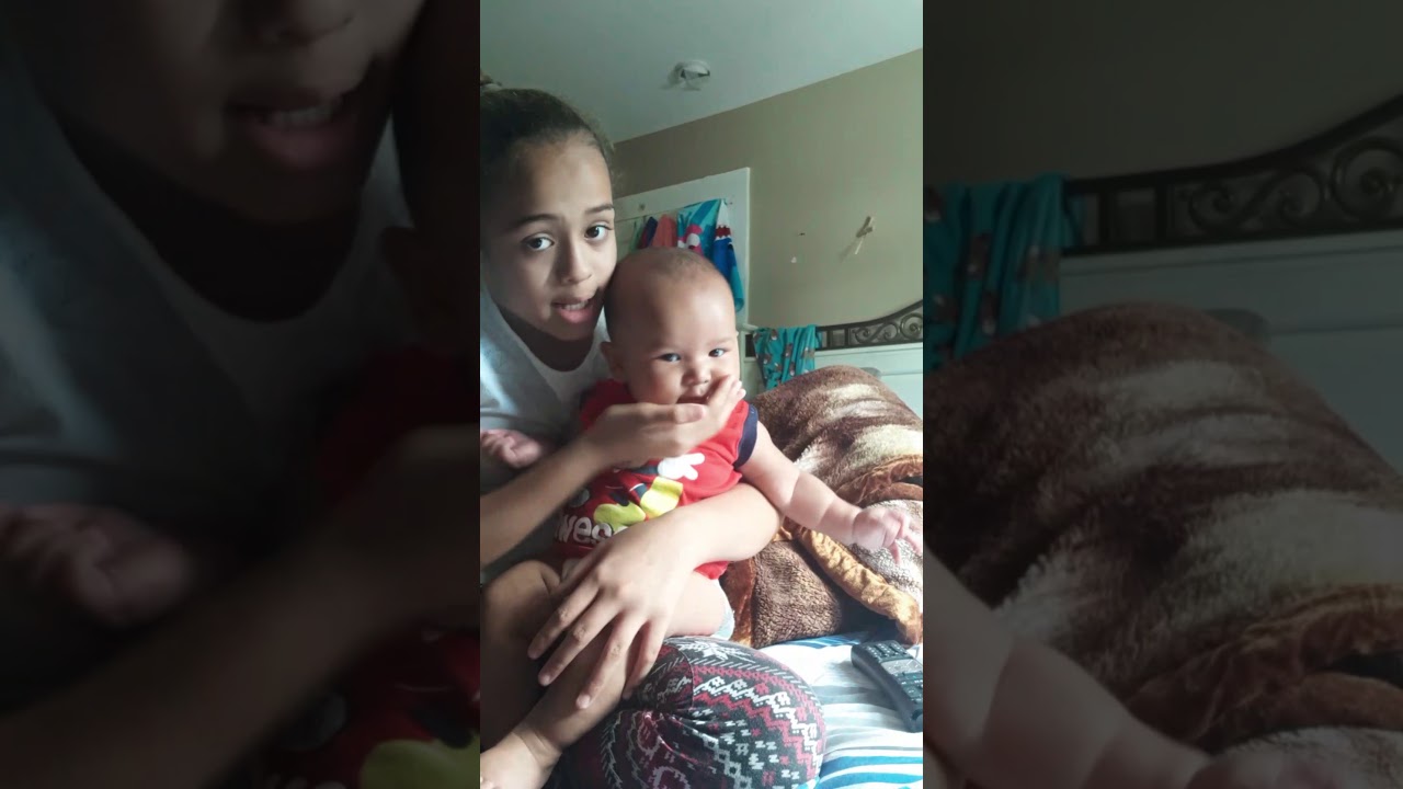 Babysitting my little baby cousin😘🙇🏻👼🏽😍