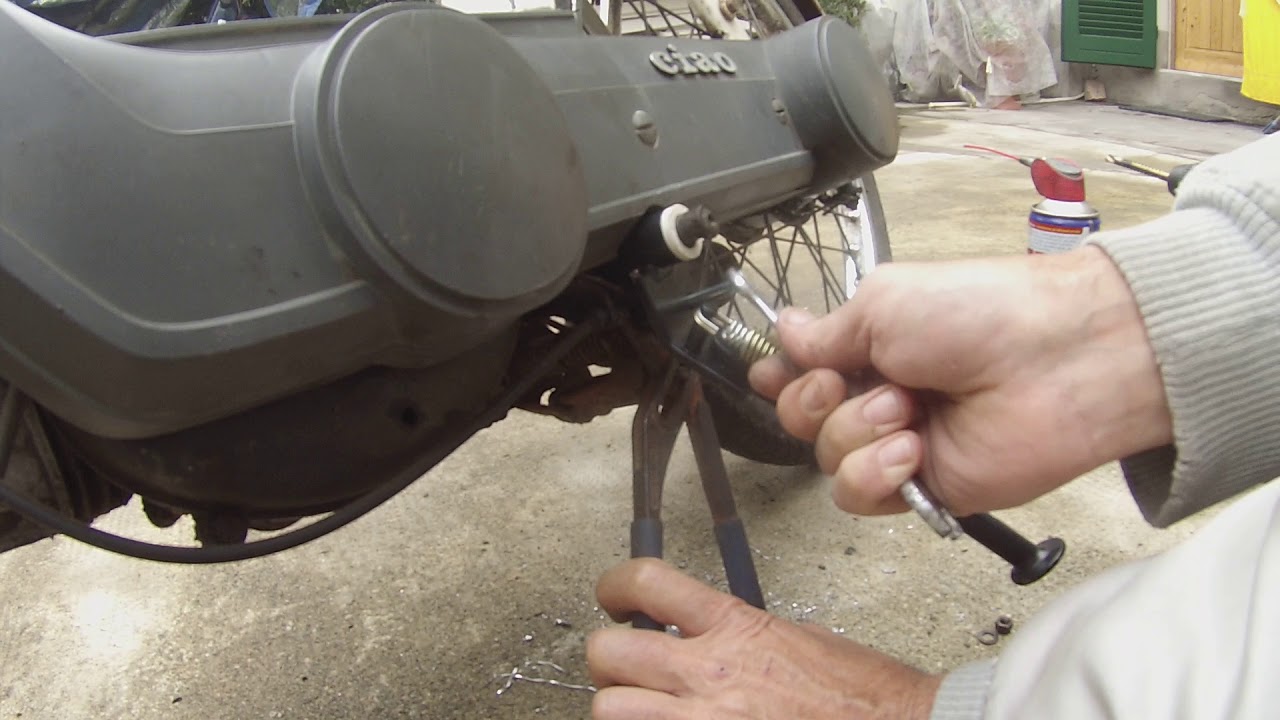 tutorial montaggio cavalletto laterale  piaggio ciao