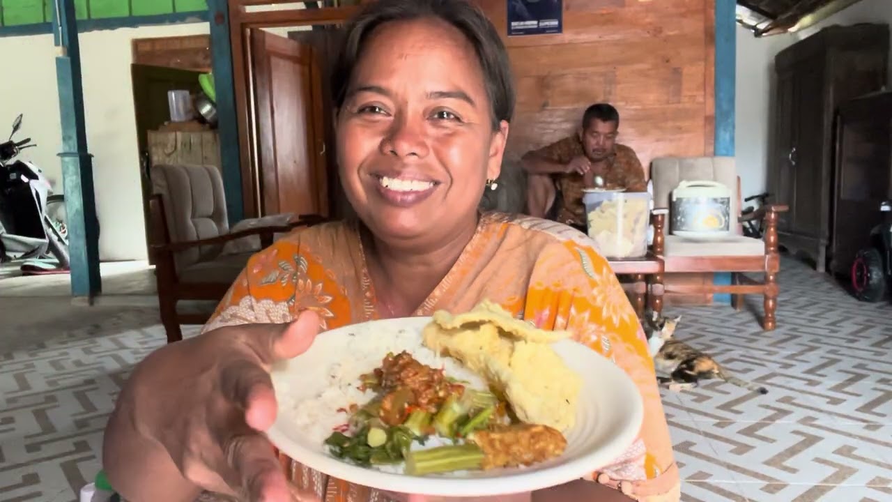 SARAPAN NGGER WETENGE LESUU-Karo menjawab pertanyaan kenopo lek damis bangun pendopo🤔🤗