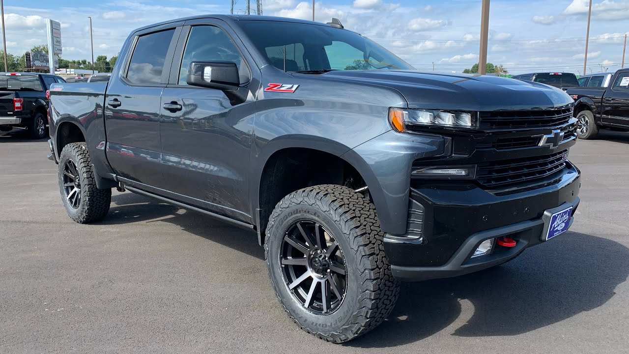 Chevy Silverado 1500 Trail Boss, 2-дюймовый лифт на 35-дюймовых дисках Z71 Akins 2020