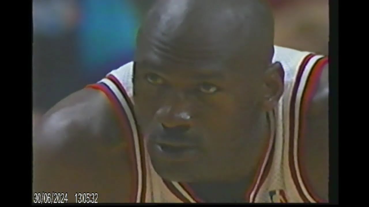 Michael Jordan ELIMINATES THE HORNETS (1998) GAME 5
