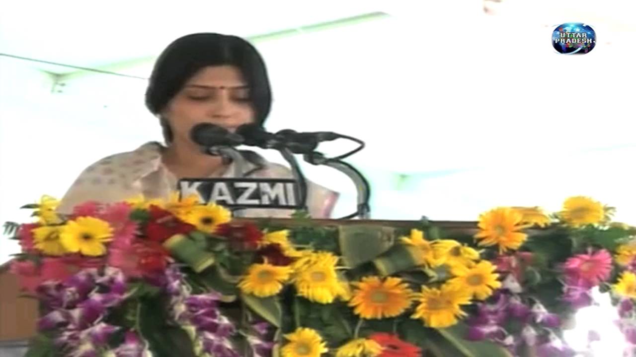 Dimple Yadav SPEECH on Akhilesh Yadav government