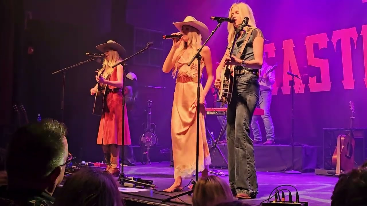 The Castellows  - Love Is A Game ( Live On The Homecoming Tour At Ga Theatre in Athens)