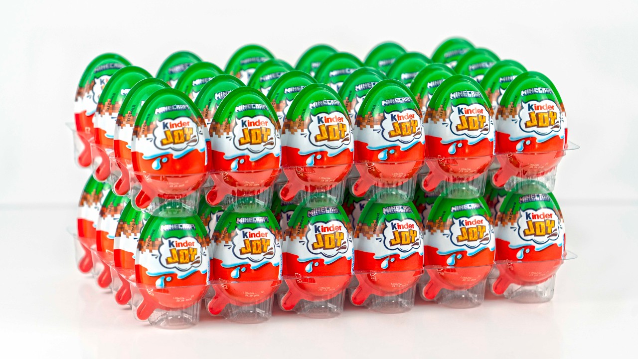 Rozpakowałem 48 jajek Kinder Joy Minecraft &mdash; czy udało mi się znaleźć wszystkie najrzadsze?