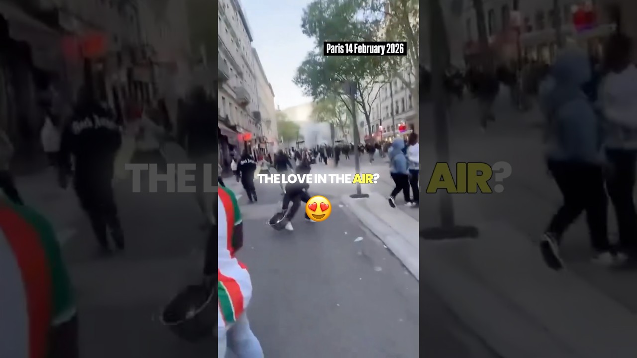 Париж в День святого Валентина&hellip; так романтично 😍🇫🇷 #осознанность