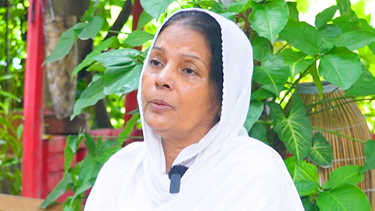 এই শেষ বয়সে বিয়ে করতে চান মহিলাটি তার পেছনের গল্প শুনুন