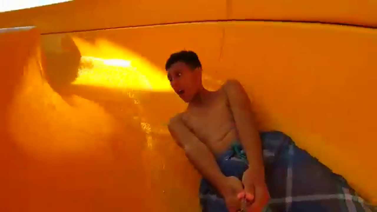 Tobbogan jaune - AQUAFORTLAND - Bordj el kiffan