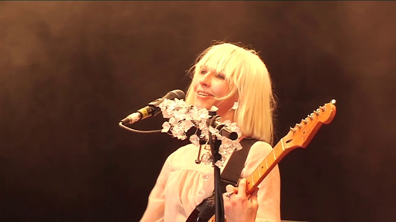 The Joy Formidable (Live concert) - June 2th 2011, Dauwpop, Hellendoorn, the Netherlands [Full Show]