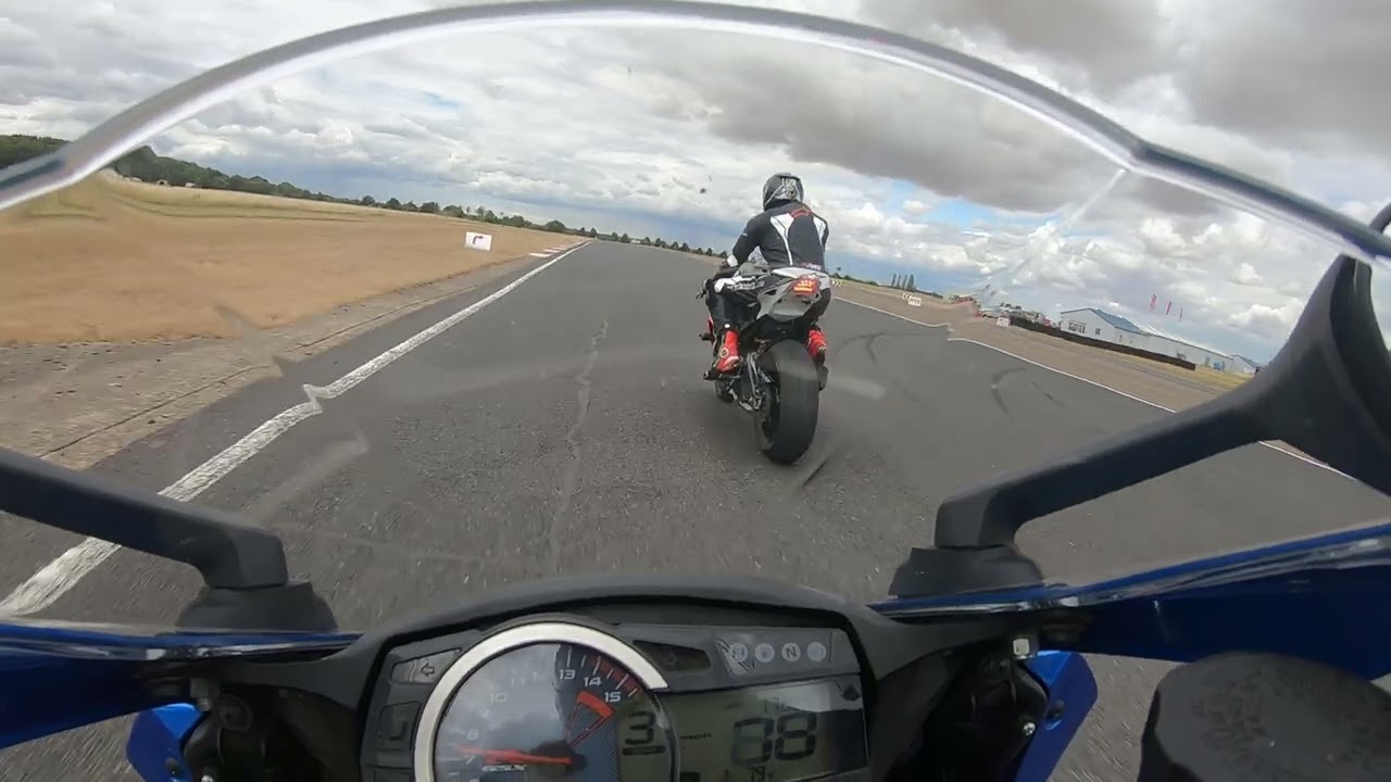 Bedford autodrome bike track day July 2022, inters group, Gsxr1000