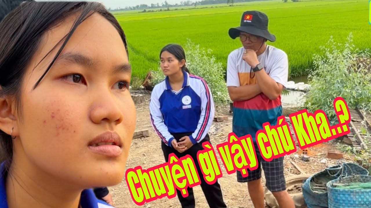 Tới công chuyện rồi Bích Trâm đi học về chưa kịp thay đồ MK kêu lại nền nhà vừa mua 100 triệu gấp.