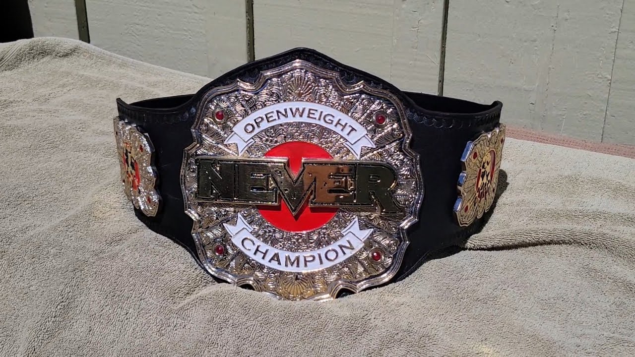 NJPW NEVER OPENWEIGHT CHAMPIONSHIP replica belt unboxing!! - ELT Championship Belts (Mateen Ahmed)