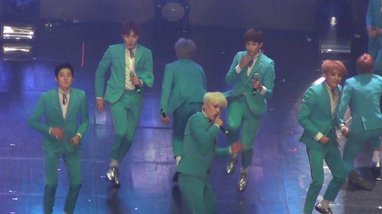 160814 SEVENTEEN - ADORE U (아낀다) + MANSAE (만세) @ SHINING DIAMONDS IN MANILA