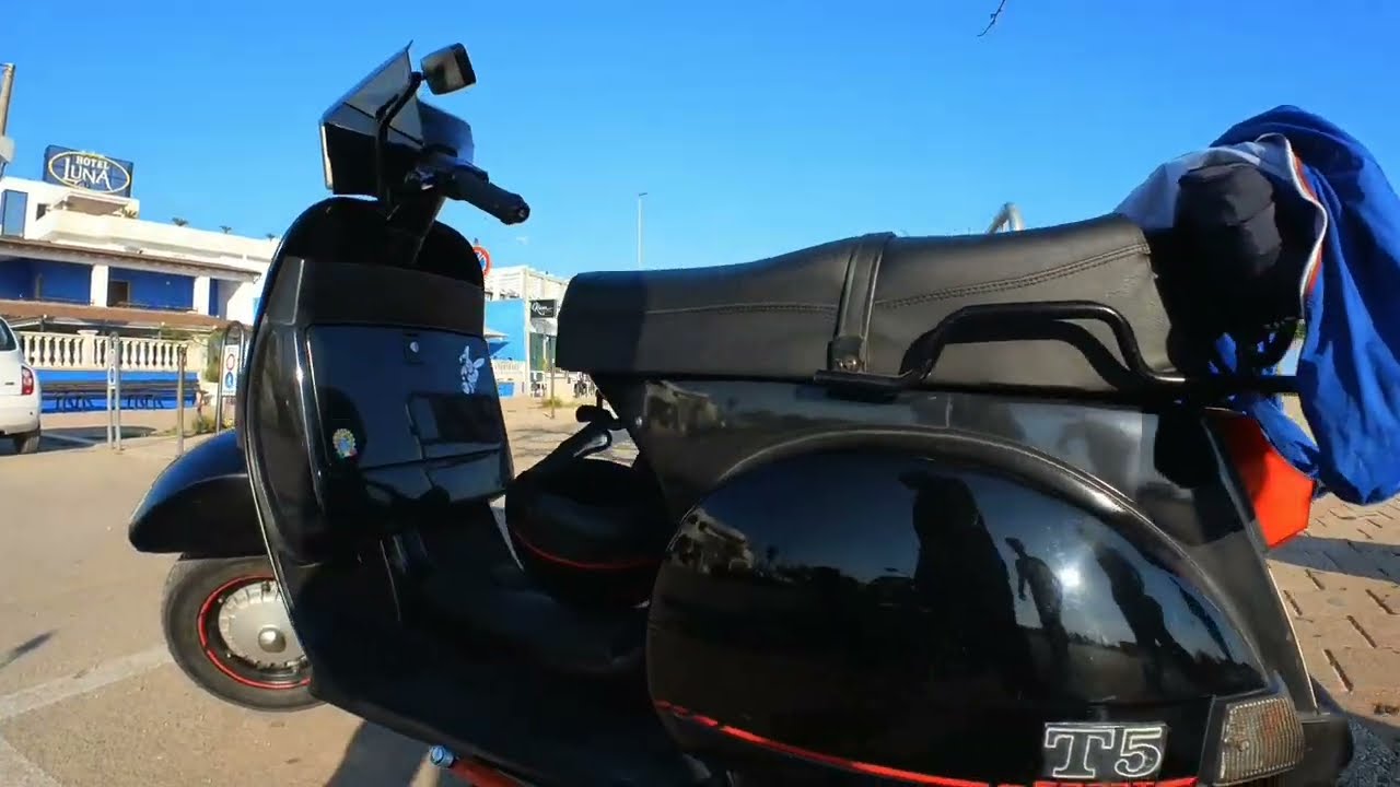 Vespa T5 verso il mare CAM onboard Salento