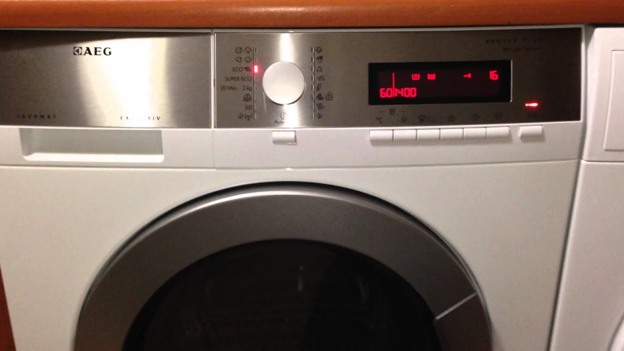 Eco 60'C Last 1400rpm Spin | AEG L88489FL Washing Machine