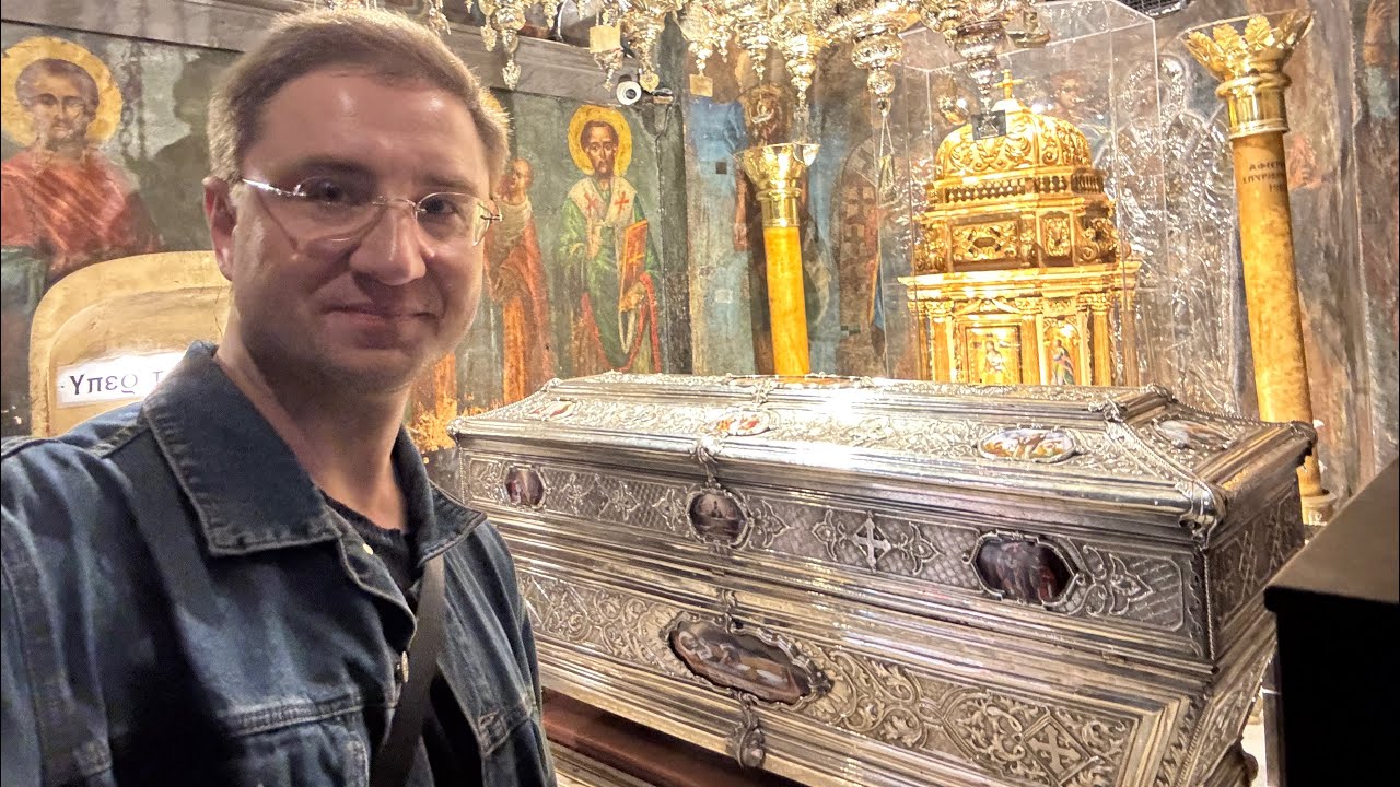 У мощей святого Спиридона. Иконы Святителя, и путешествие по острову Корфу.