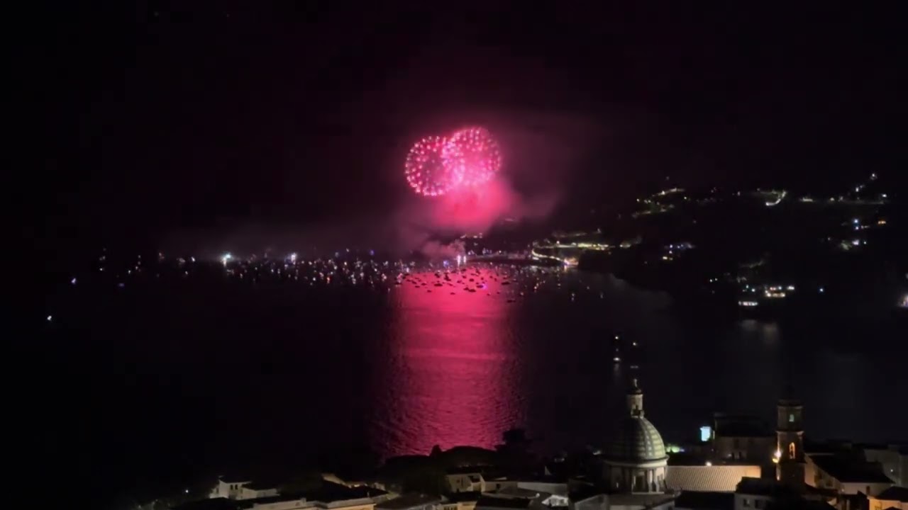 Cetara: fuochi d’artificio per la festa dei Santo Pietro e Paolo