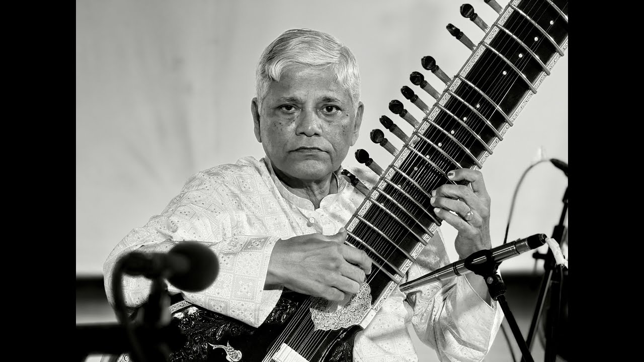 Pt Pushpraj Koshti Raga Bilawal (Alap & Compositions), Barsi of Ustad ZM Dagar 2012, Pt Udhav Shinde