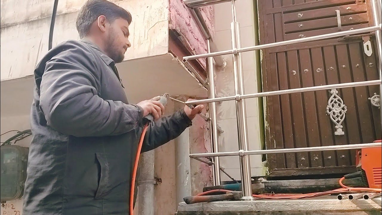 ग्रेड 304 स्टील रेलिंग का निर्माण || Steel Railing fabrication Grade 304