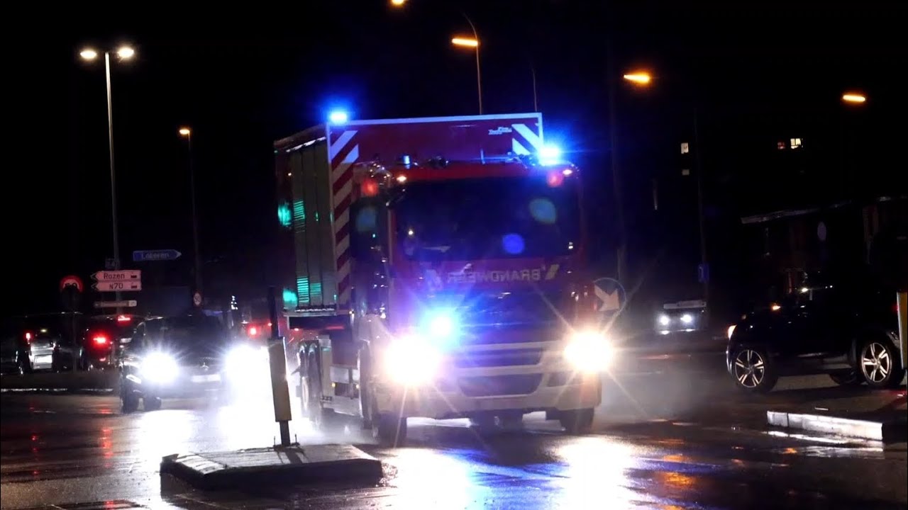 Brandweer Lokeren : Uitruk trein ongeval Zele. Ladderwagen, 2de autopomp en grote materiaalwagen