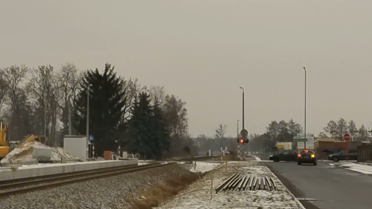 dwa przeloty SA132/134 w Wągrowcu