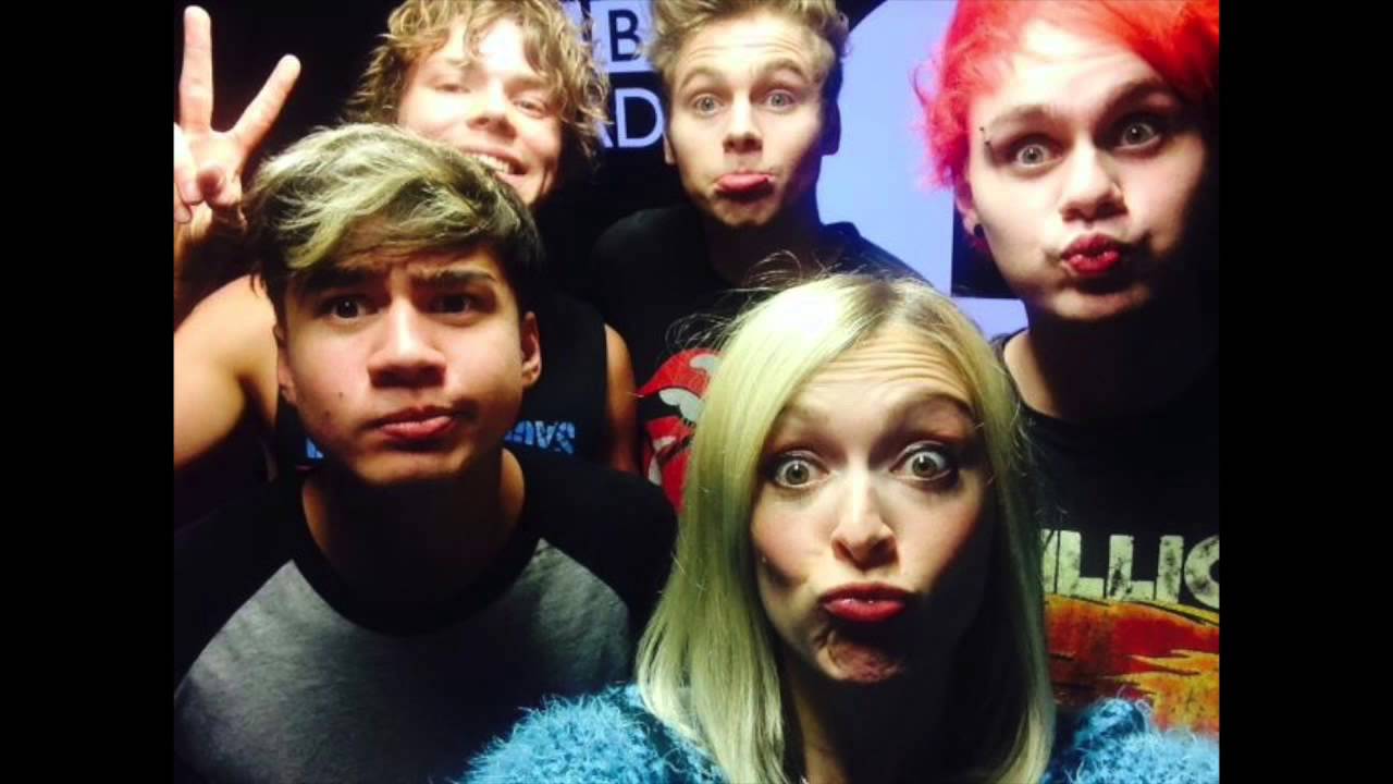 5 Seconds of Summer - BBC Radio 1 Live Lounge 4/9/14 - Part 1 (Interview)