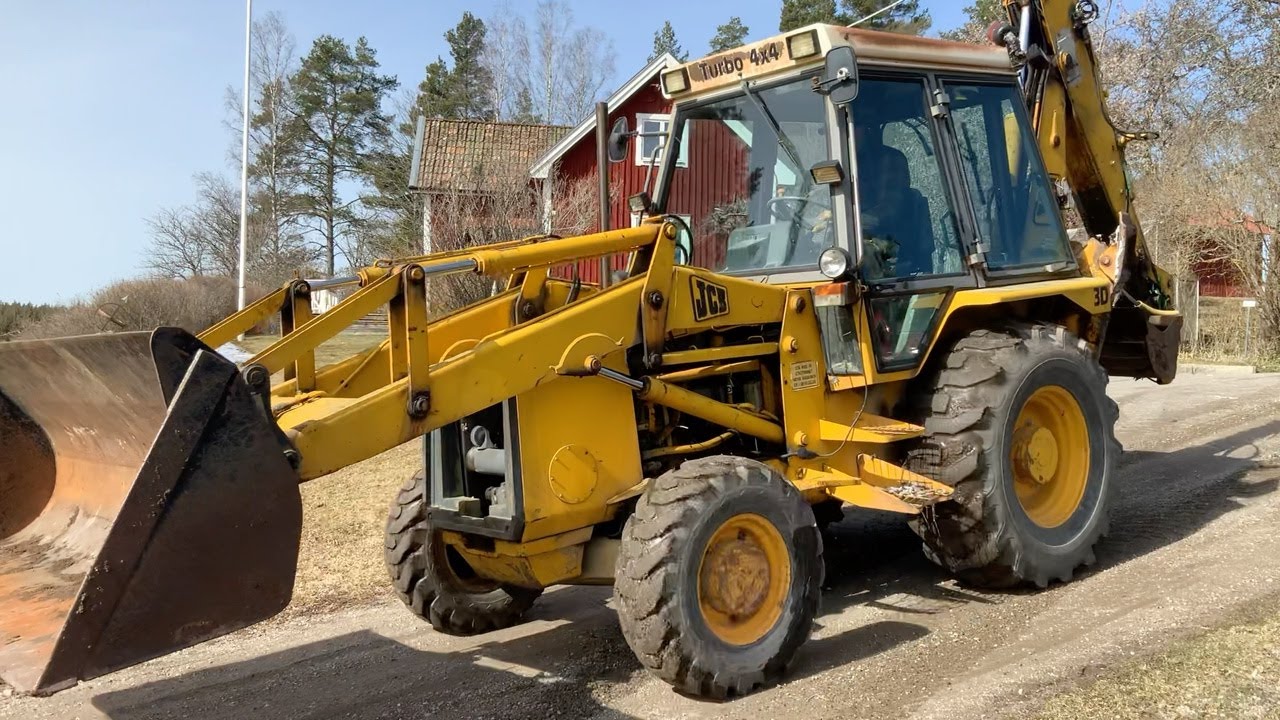 K&ouml;p Gr&auml;vlastare JCB 3D-4 Turbo 4x4 p&aring; Klaravik