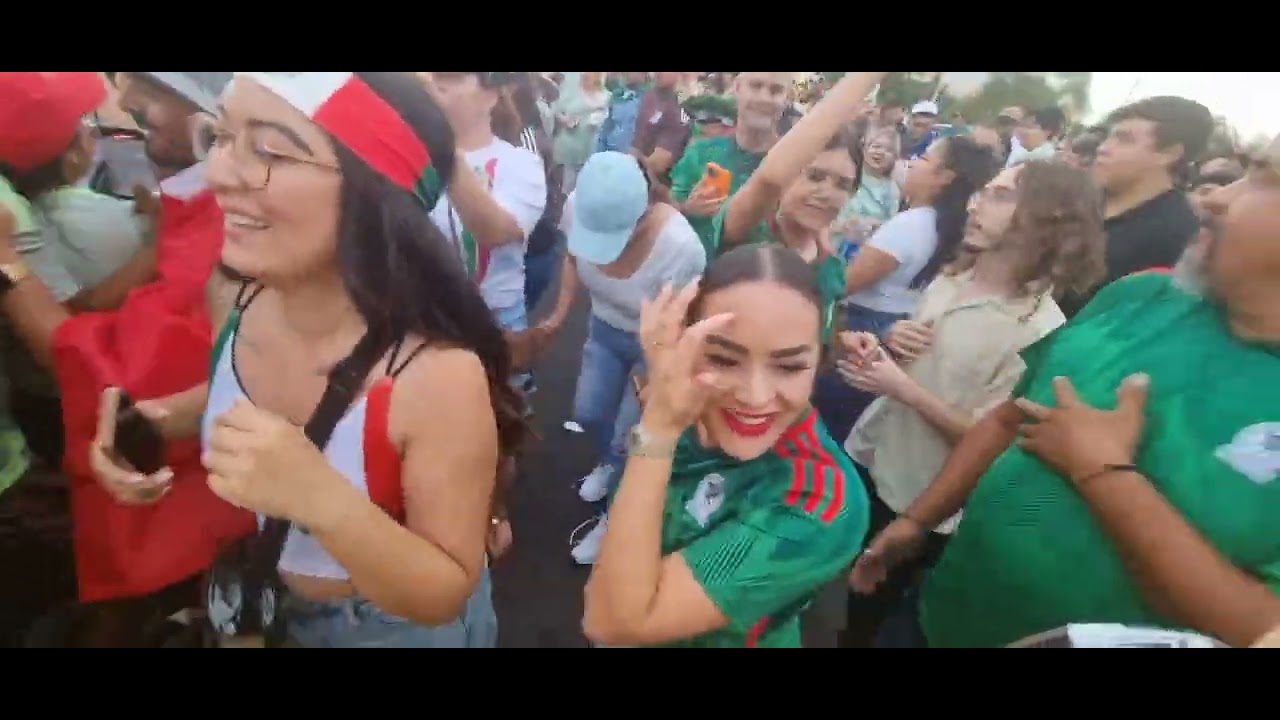 ECUADOR Y MÉXICO UNIDOS POR UN MISMO IDIOMA- ESPECTACULAR AFUERA DEL ESTADIO DE PHOENIX @ERIDAIFER