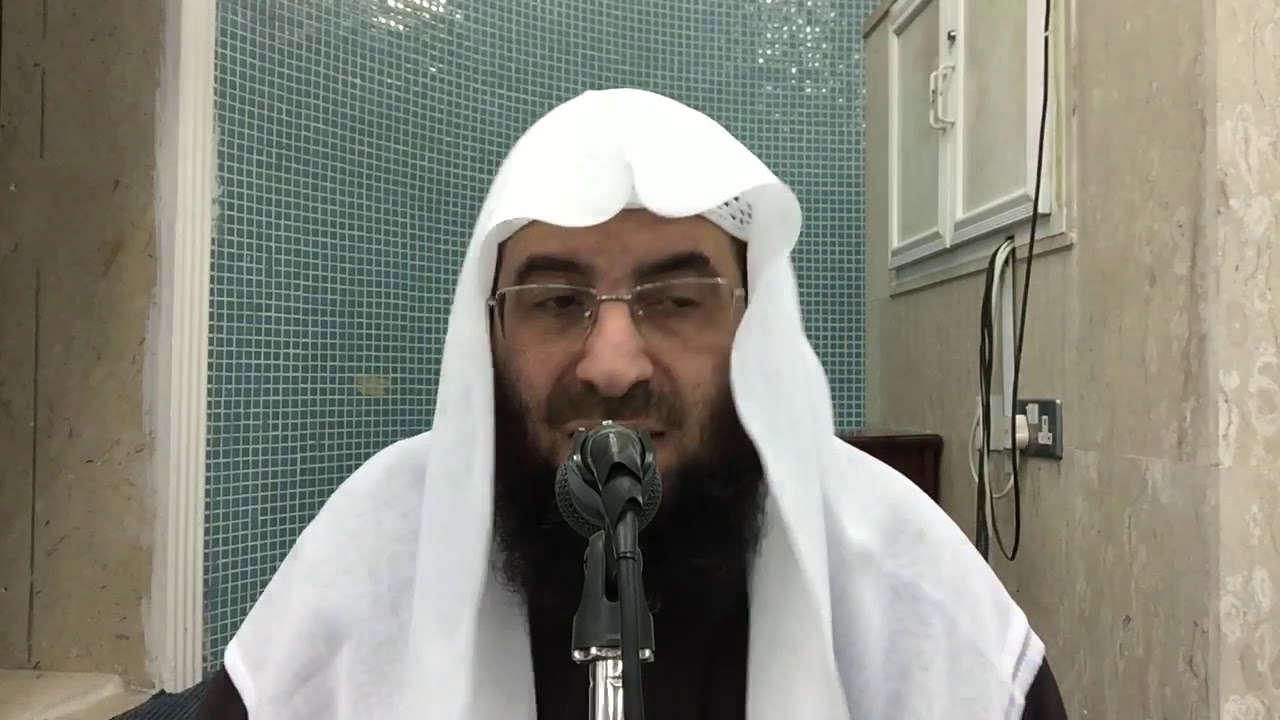 مما ورد في صفة النبي صلى الله عليه وسلم : ليس بالطويل ولا بالقصير. أزهر اللون ، أي أبيض مشربّ بحمرة
