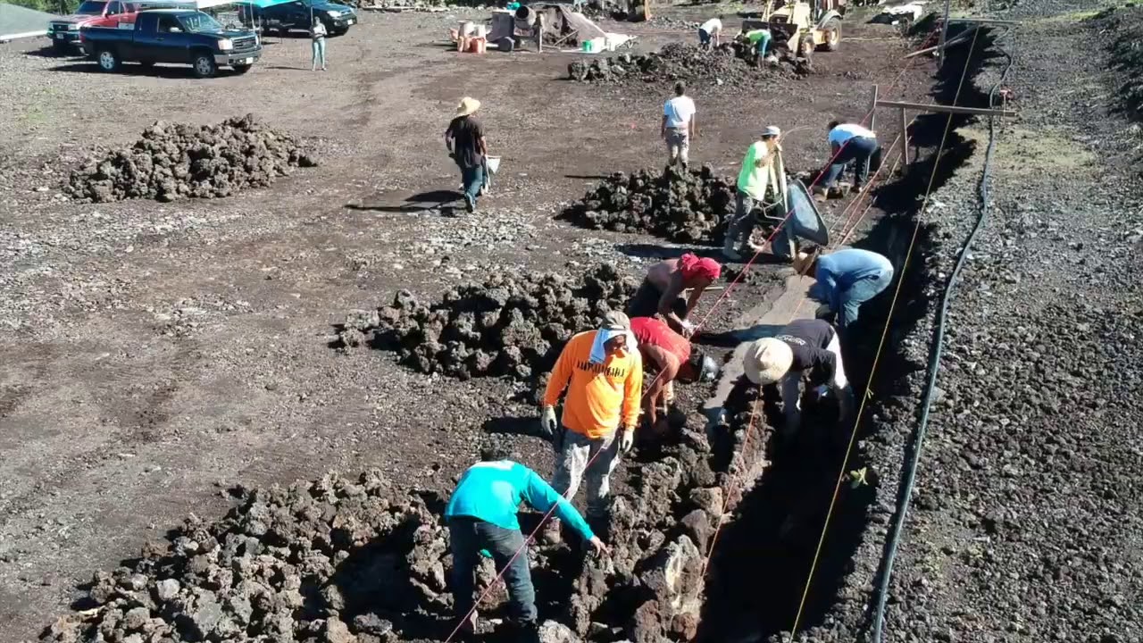 Lava Rock Wall Building - Kailua Kona, Hawaii | ALifeWeBuilt