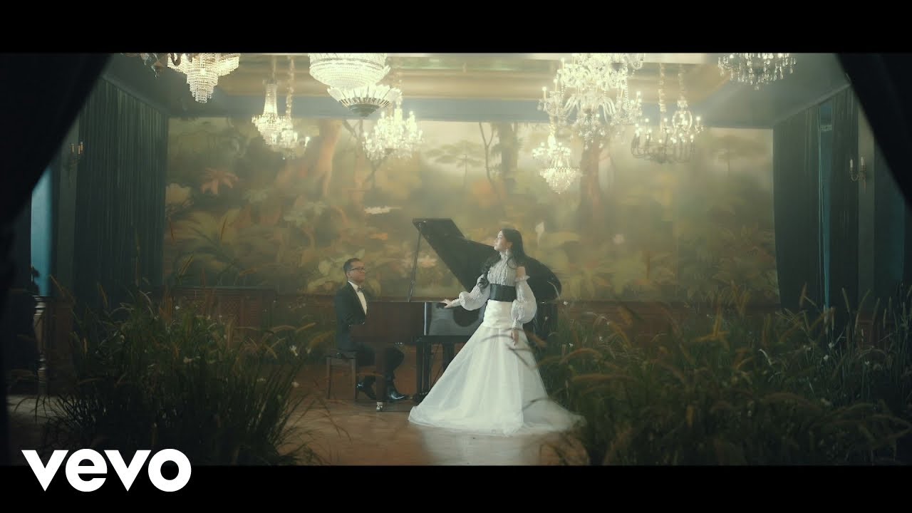 Keisya Levronka, Andi Rianto - Mengejar Matahari