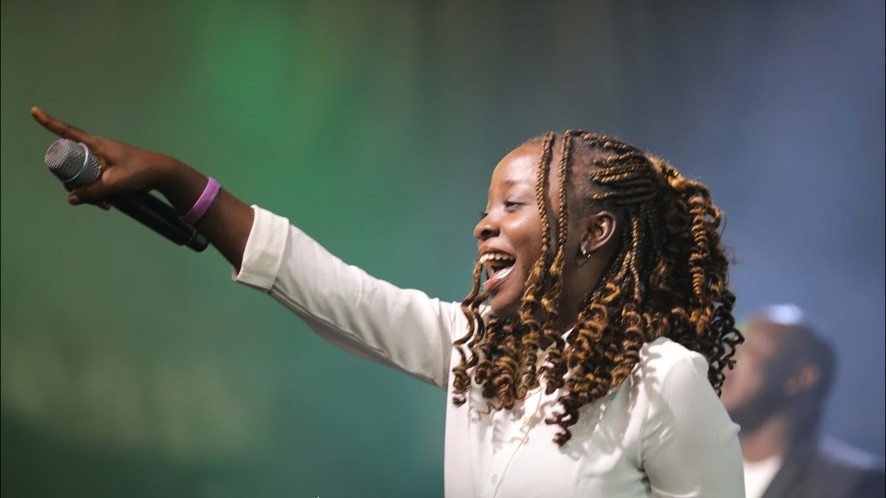 EXPLOSIVE PRAISE MEDLEY with Adanna Chiza