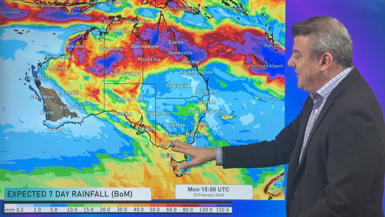 Oz: Active cold front in the south, tropical downpours continue