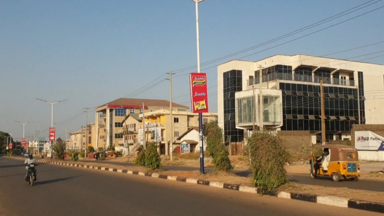 Constitution road, street with the most beautiful hotels in Kaduna