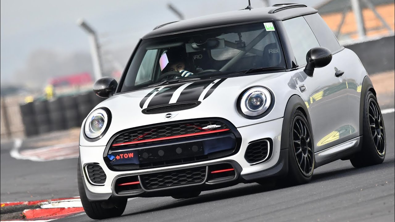 CADWELL PARK 22.07.22 - MINI CHALLENGE EVO CHASE