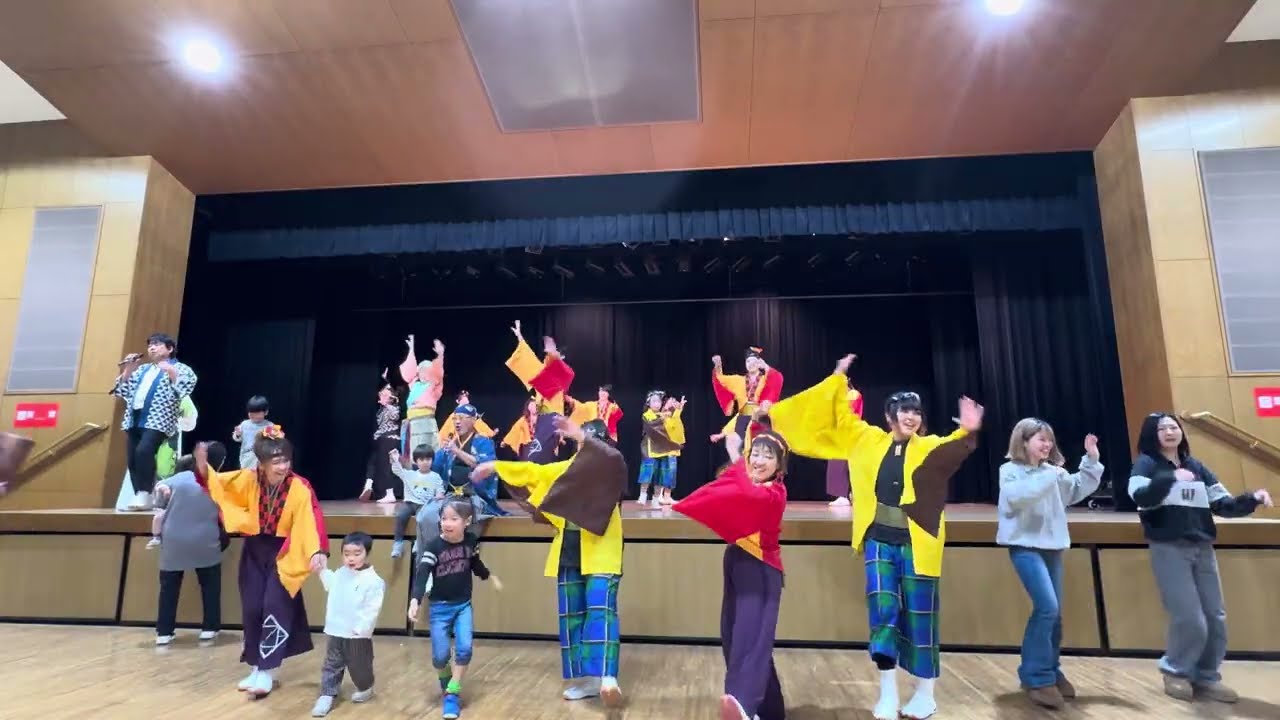 いりゃあせ南都25周年記念公演　総踊り『おかげさま音頭』2024年度作品（南区役所講堂）