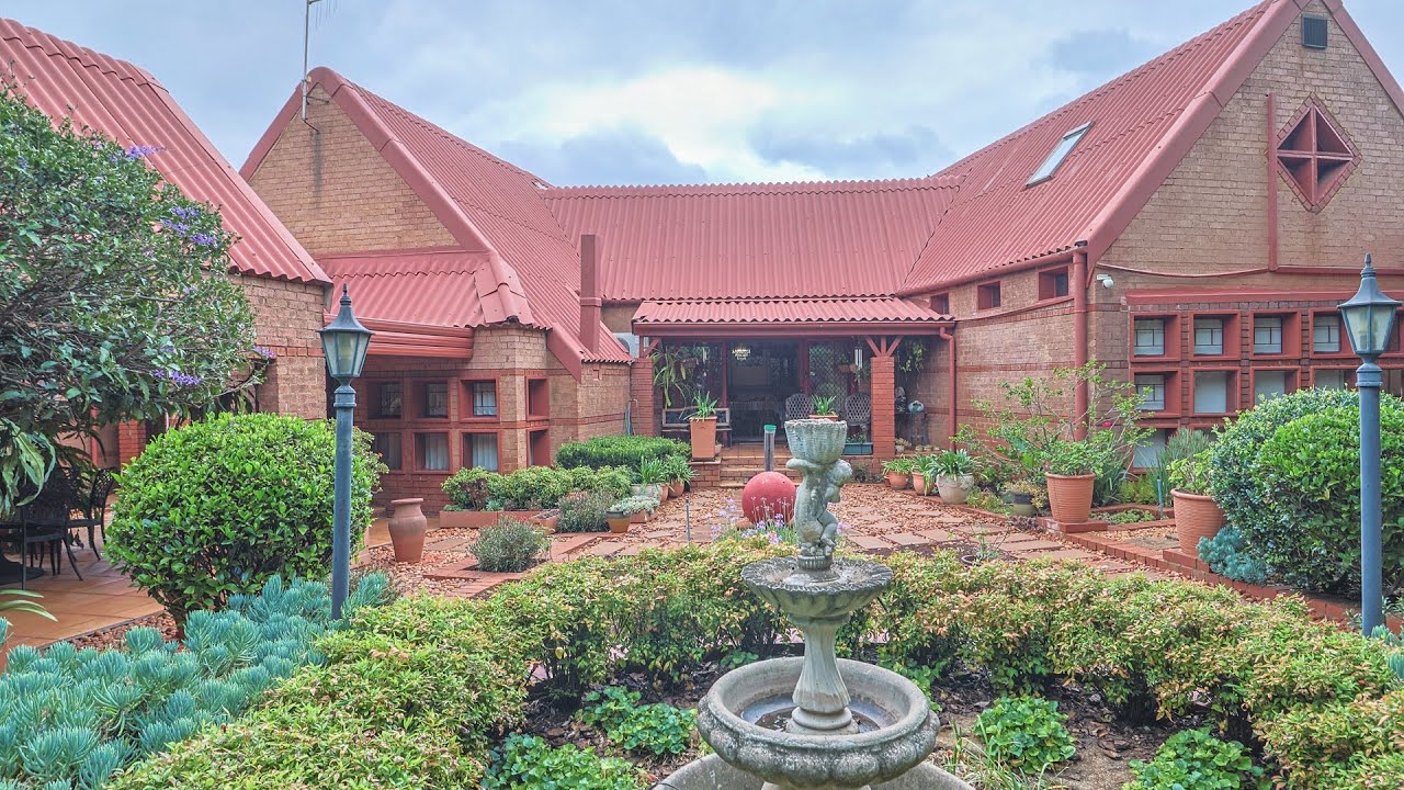 6 bedroom House for For Sale | Zwartkop