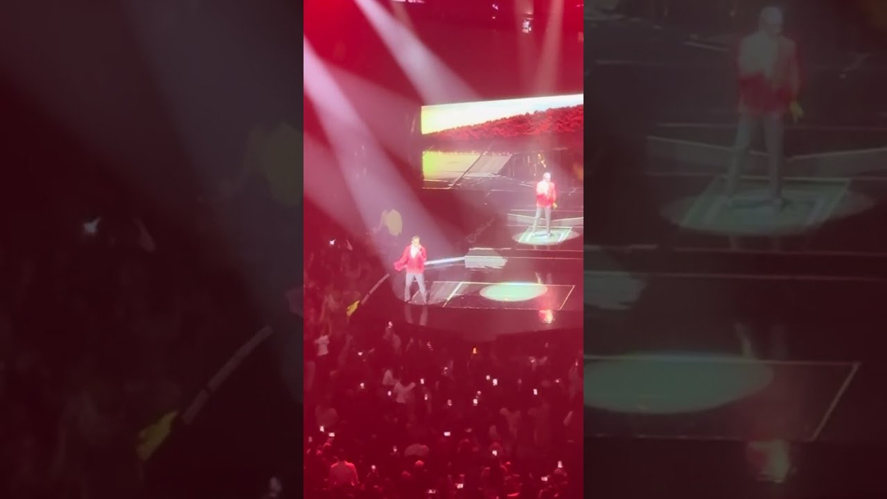 Boyz II Men performing during the New Edition Way tour stop in Greensboro NC #BoyzIIMen 