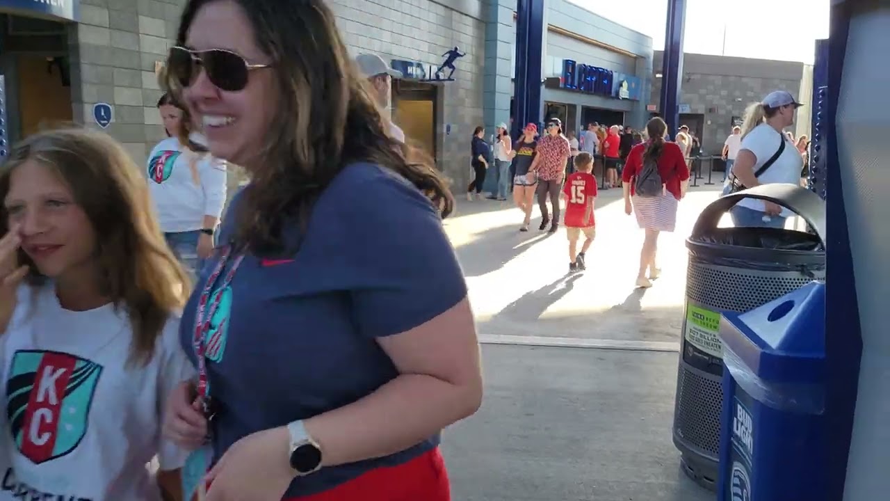 CHILDREN'S  MERCY PARK WALK THROUGH KANSAS CITY KS 9 25 2022