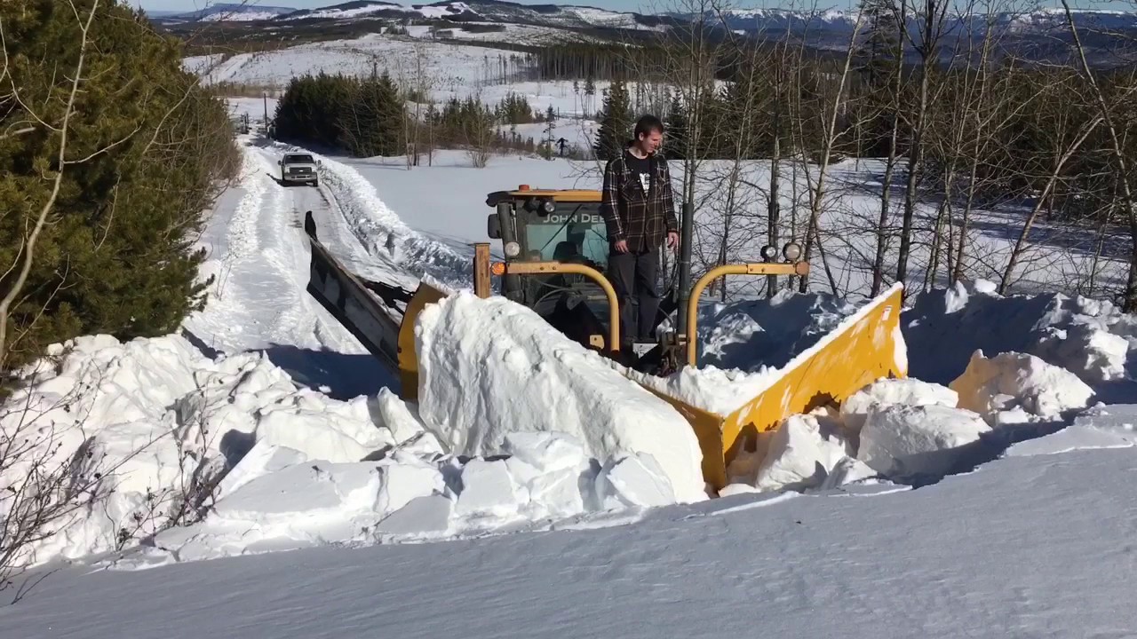 V Plow Grader
