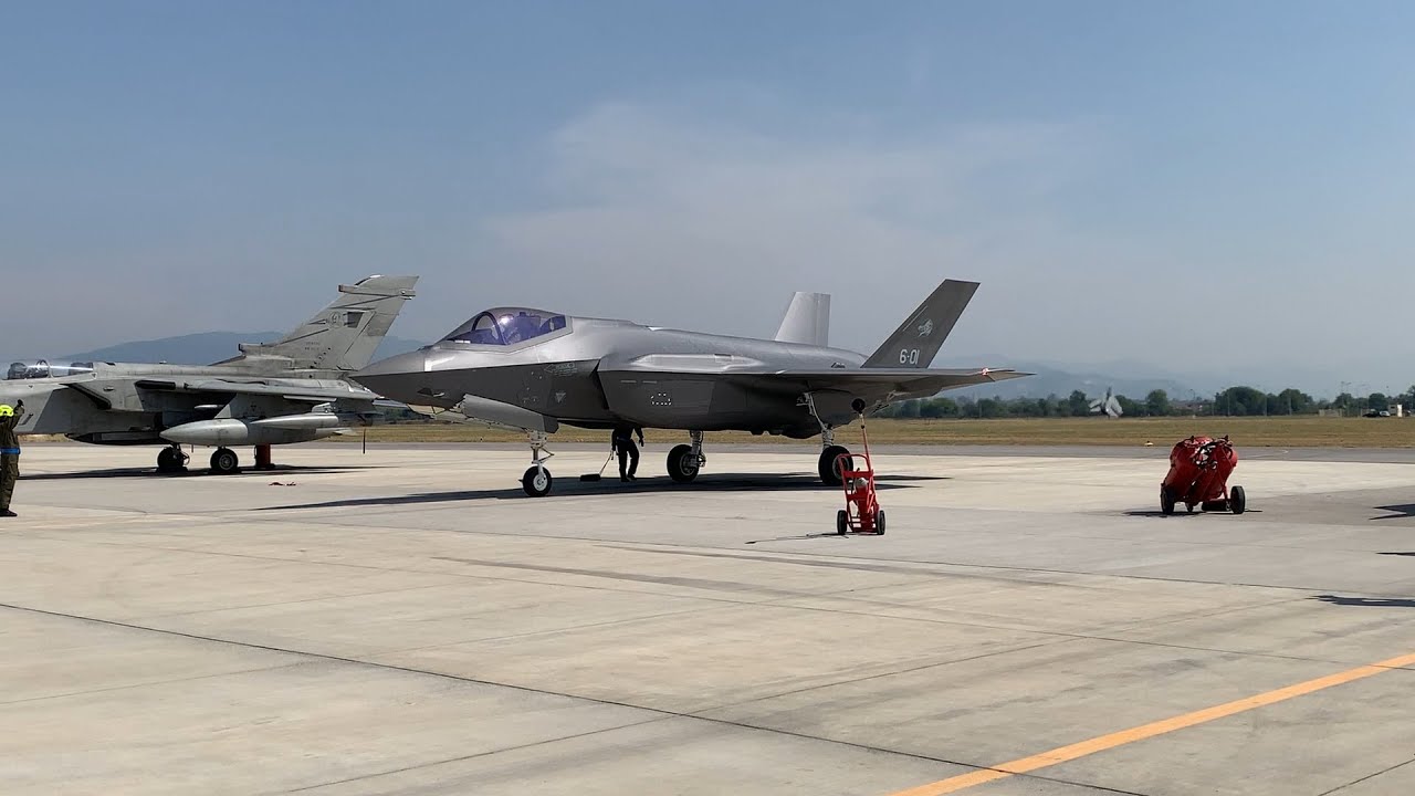 L'arrivo a Ghedi del primo caccia F-35 Lightning II