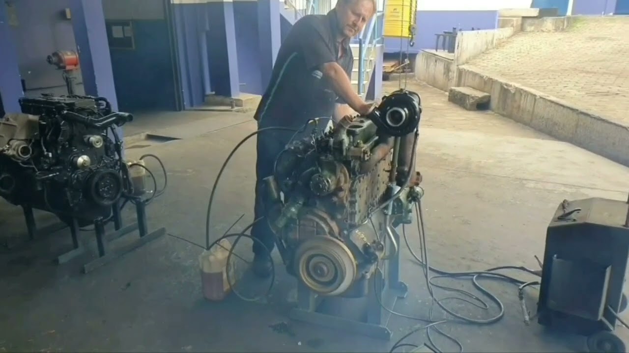 Motor mbb OM 352A com turbina do 366 e Compressor grande, pra venda Na Nicosa Ponta Grossa