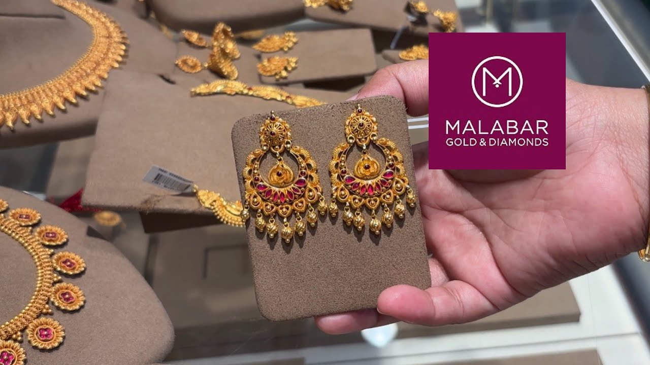 Ювелирные изделия Malabar Gold Divine Collection: золотые серьги-джумка/чандбали/золотые ожерелья...