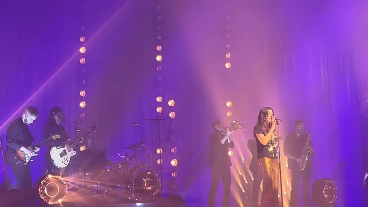 Jenifer - T’oublier - live - Nice Palais Nikaïa 01/04/23