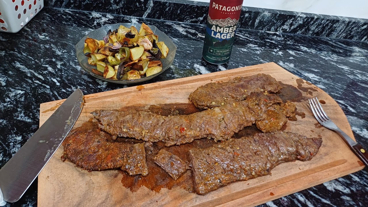 ENTRAÑA AL HORNO , ESPECIAS Y PAPAS .- 