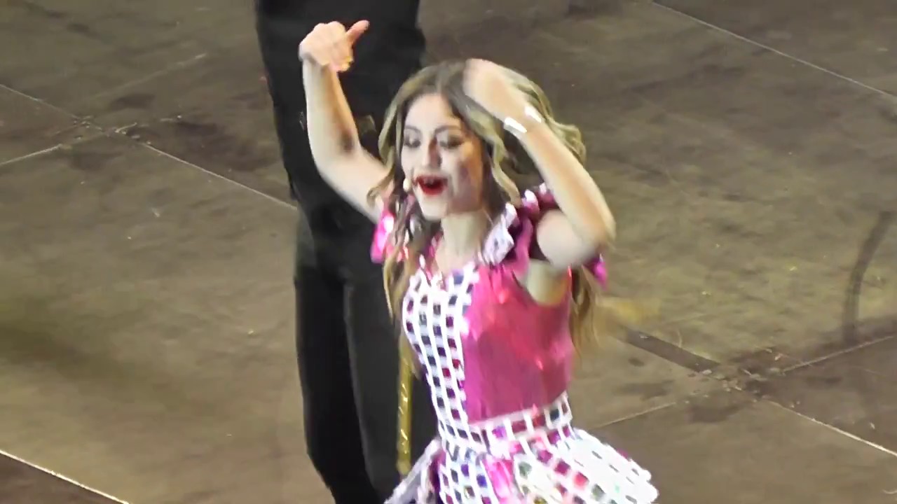Soy Luna Live Berlin 22.03.2018 Valiente, Vuelo BESO LUTTEO
